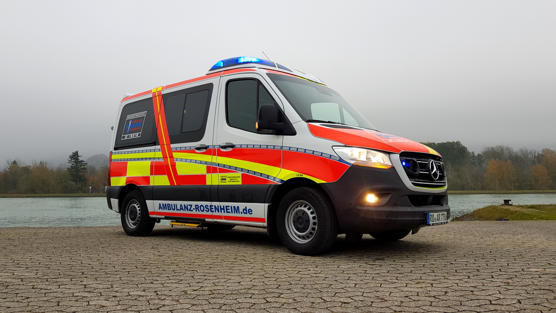 Krankentransportwagen Ambulanz Rosenheim