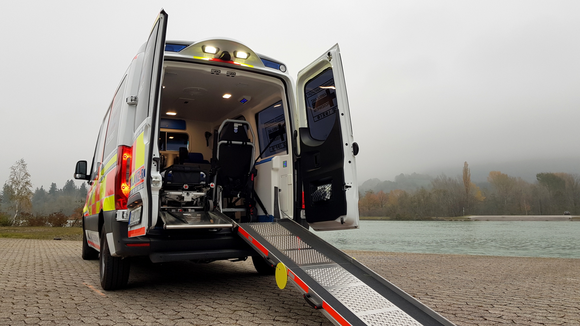 Krankentransportwagen Ambulanz Rosenheim